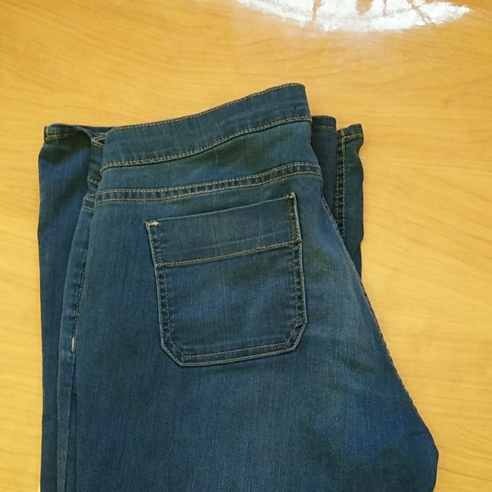 Jeans - Picture 2 of 2
